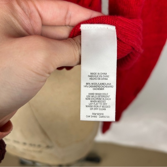 Juicy Couture Wool Cashmere Red Bow Accent Sweater Size Large - Picture 13 of 14